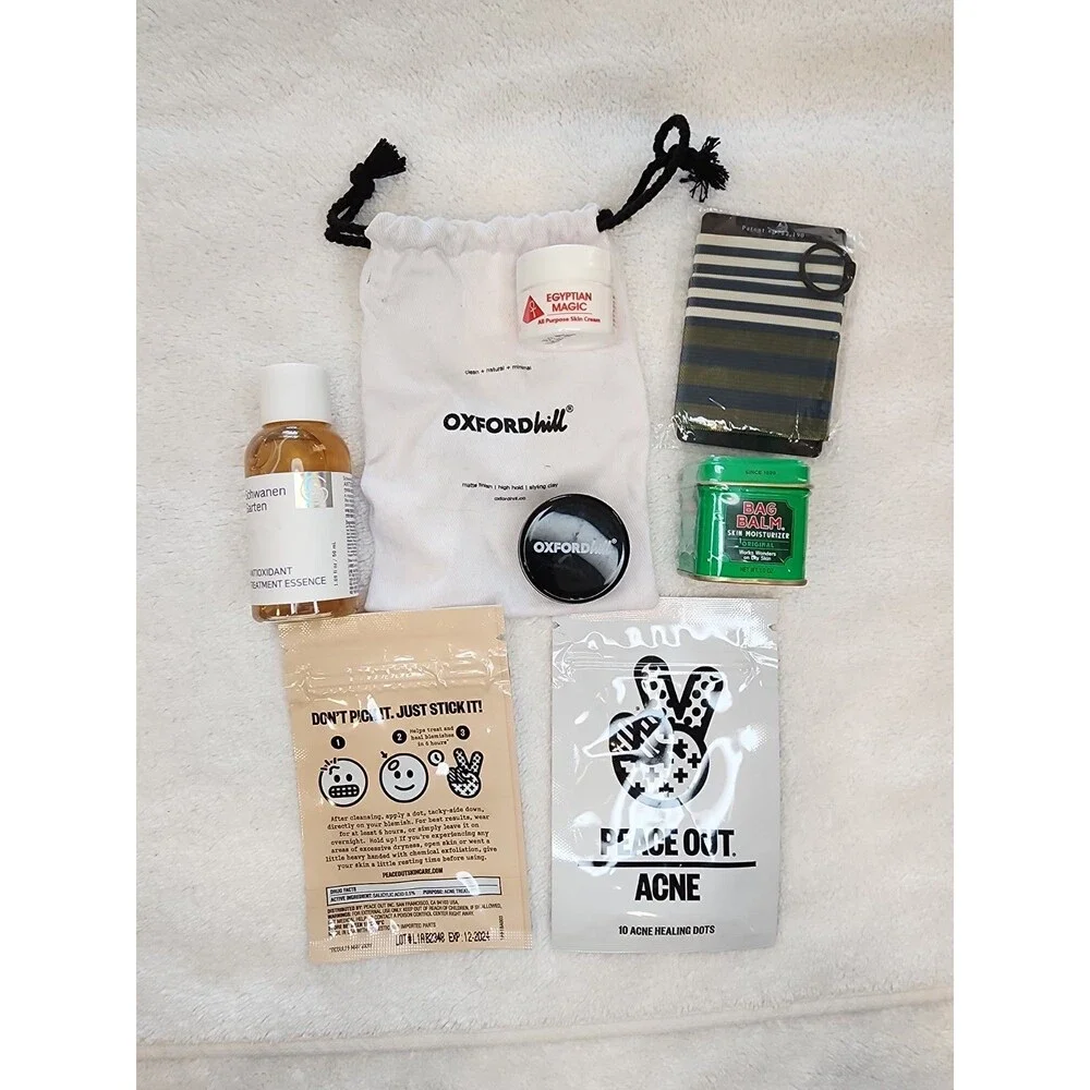 Men's Grooming Sample Bundle in Gaston Luga Waterproof Splash Hip Bag